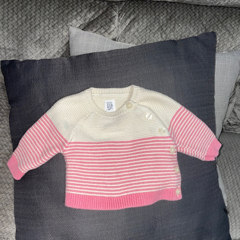 Baby sweater